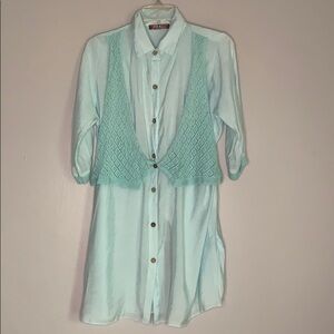 Selfie Couture Trendology Mint Long Vested blouse and undershirt 2 piece